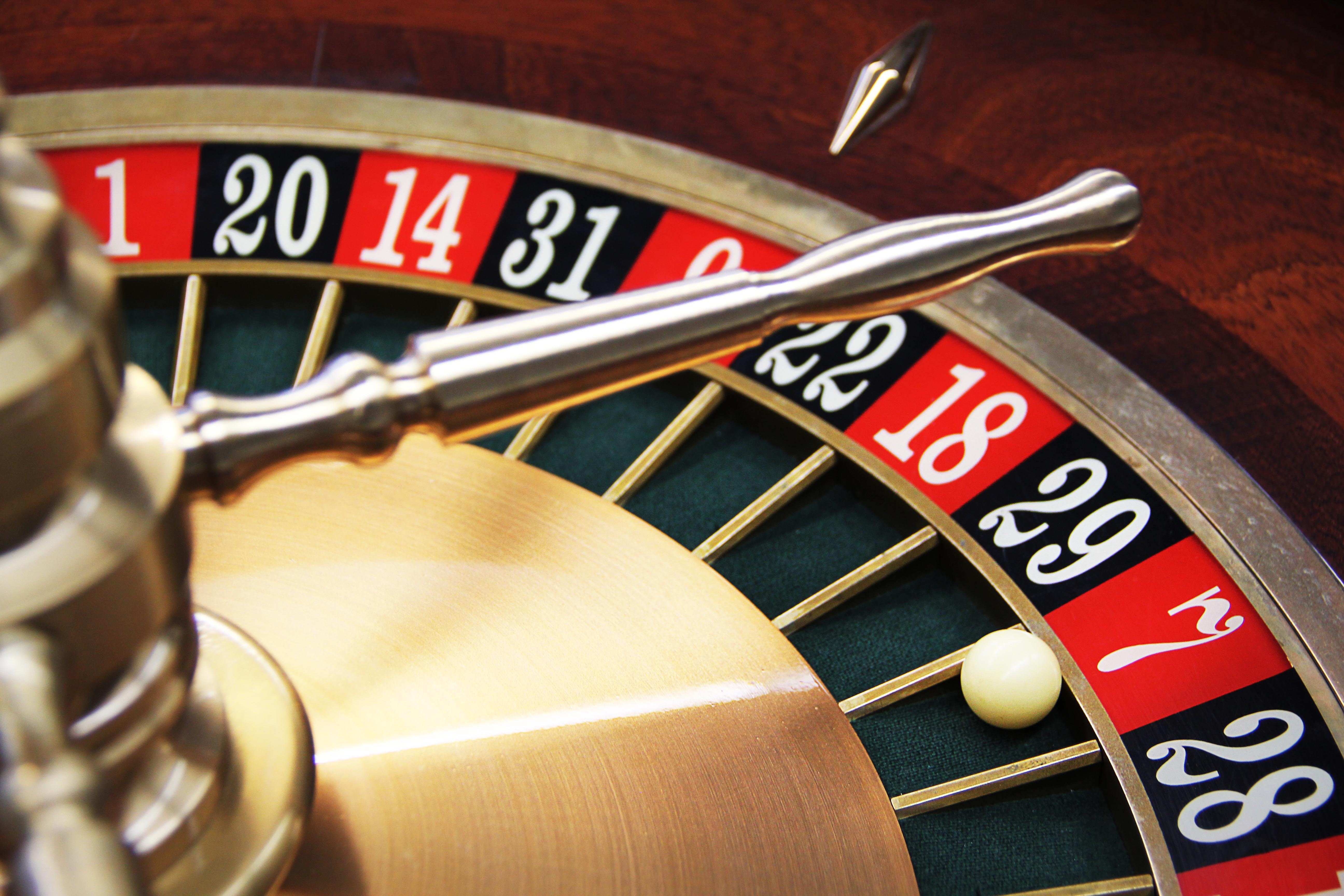 Casinos in the Digital Age: Innovations and Adaptations for 2024